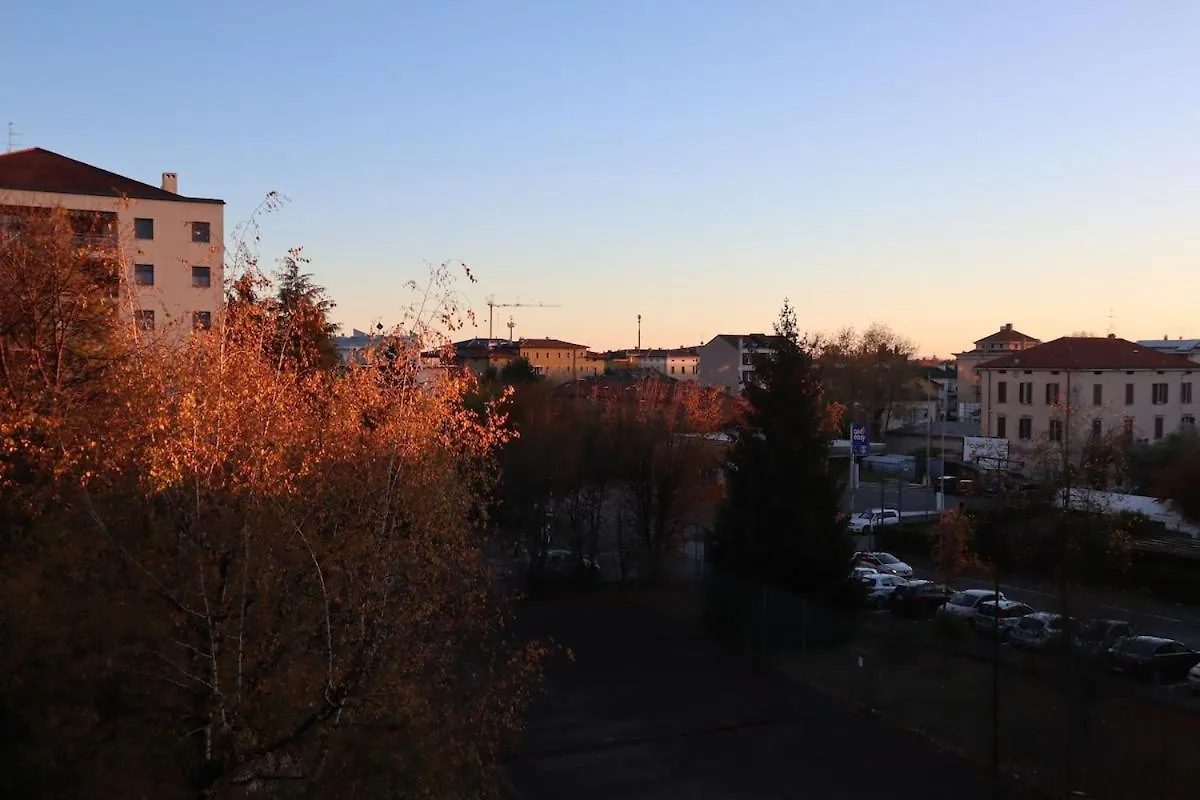 Balcone Al Sole Apartment Bergamo 0*,